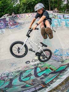 Atmosfera zajęć w BMX School