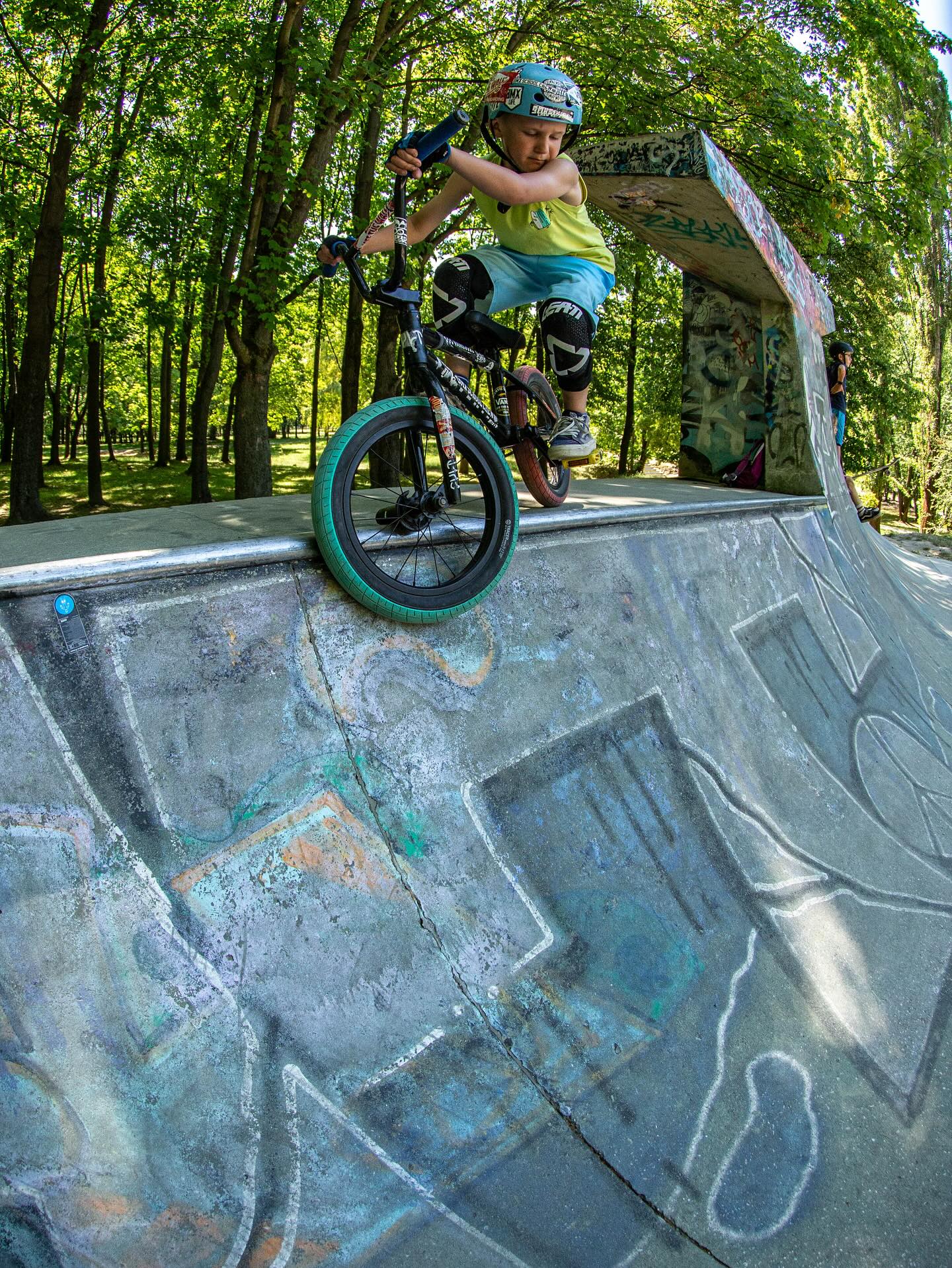Progres na BMX-ie z BMX School