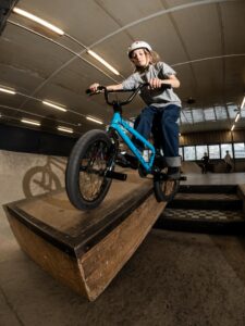 Wjazd na skatepark – BMX School